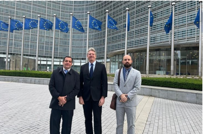 Imagem de compartilhamento para o artigo Governo apresenta panorama do setor florestal de MS na União Europeia da MS Todo dia